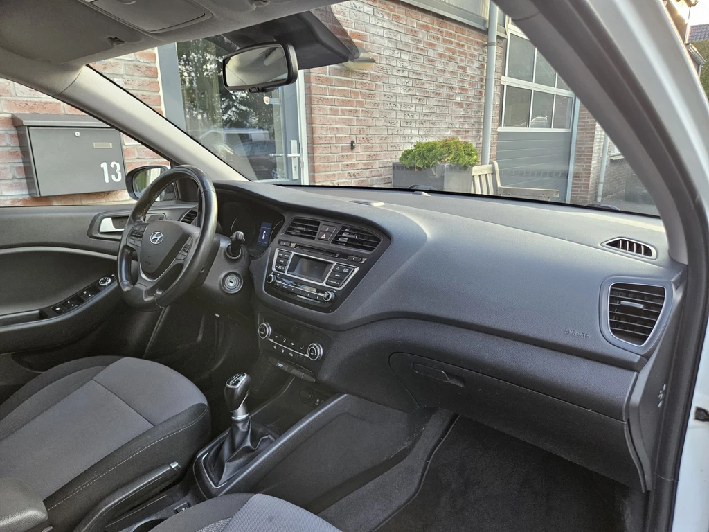 Hyundai i20 – foto 30