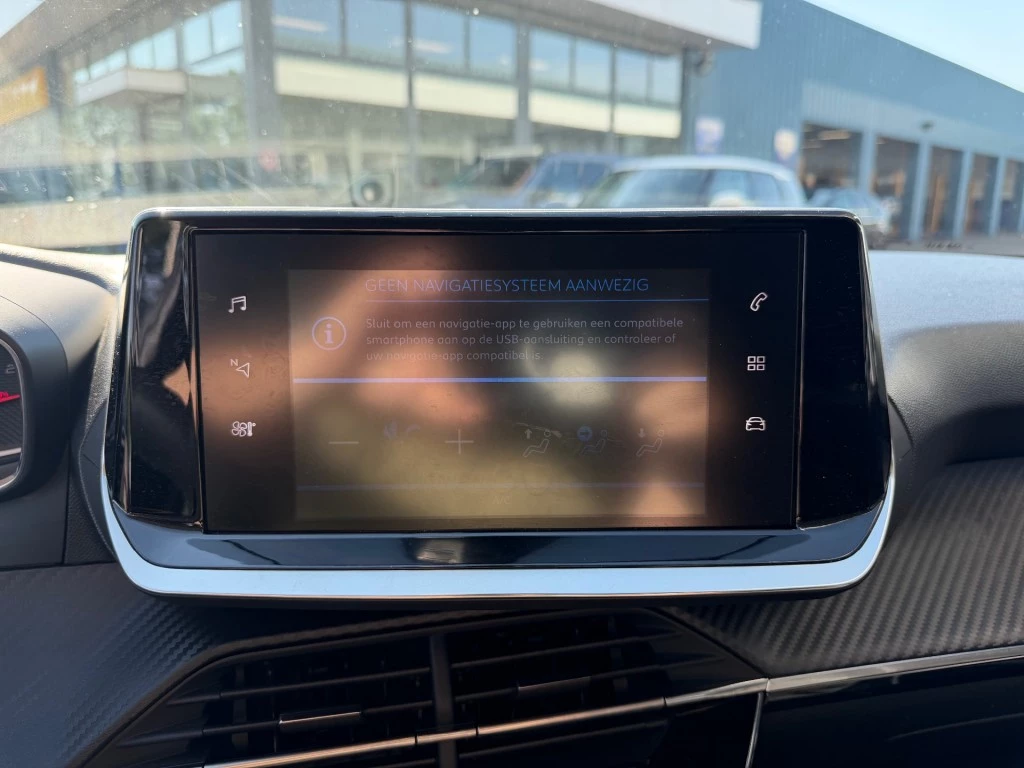 Peugeot 208 – foto 18