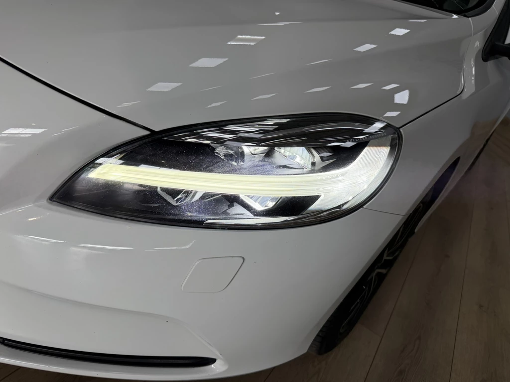 Volvo V40 – foto 10