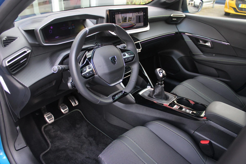 Peugeot 208 – foto 10