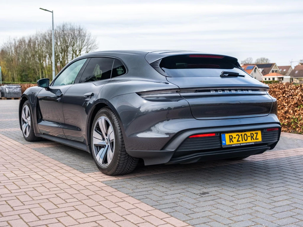 Porsche Taycan – foto 10