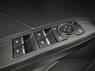Ford Kuga – thumbnail 40