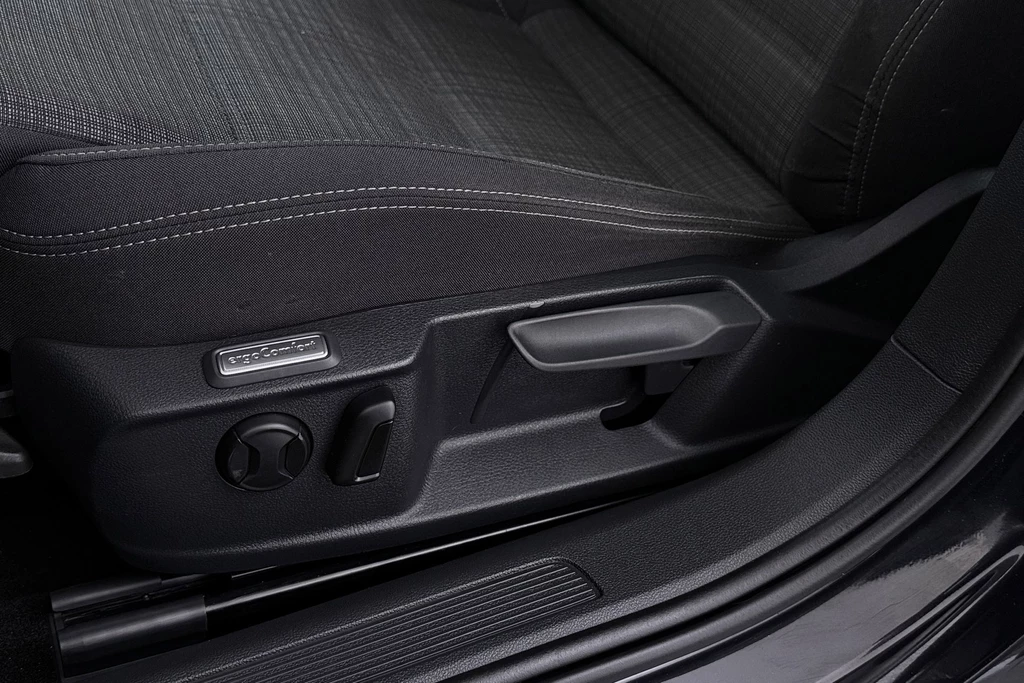Volkswagen Passat – foto 22