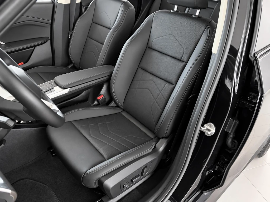 BMW iX1 – foto 11