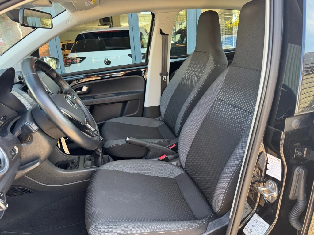 Volkswagen up! – foto 11