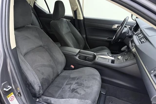 Lexus CT – thumbnail 10