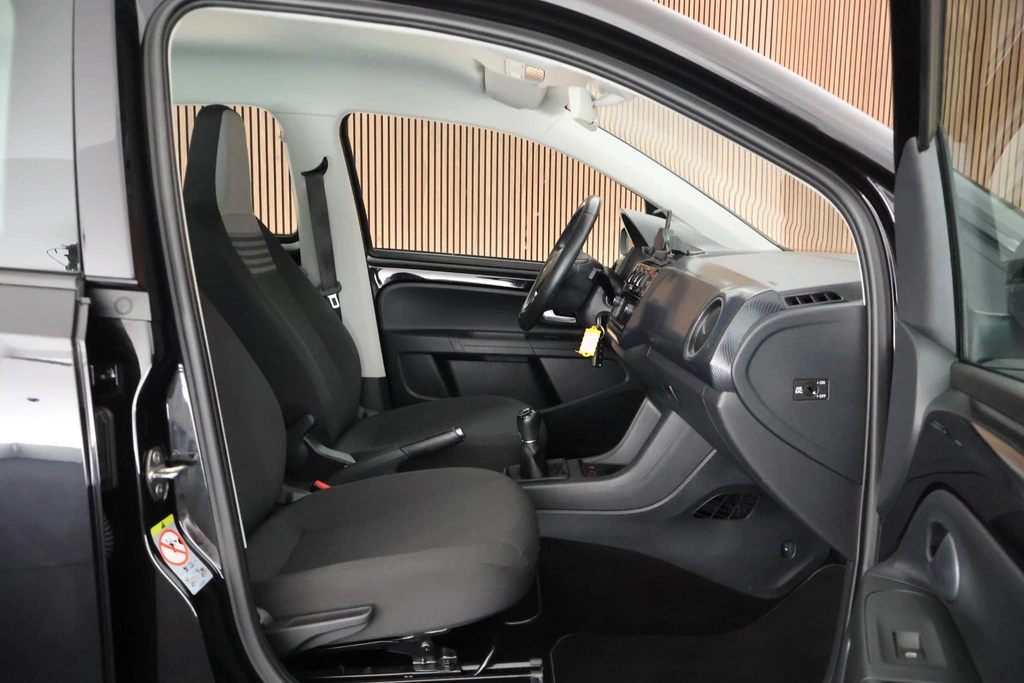 Volkswagen up! – foto 11