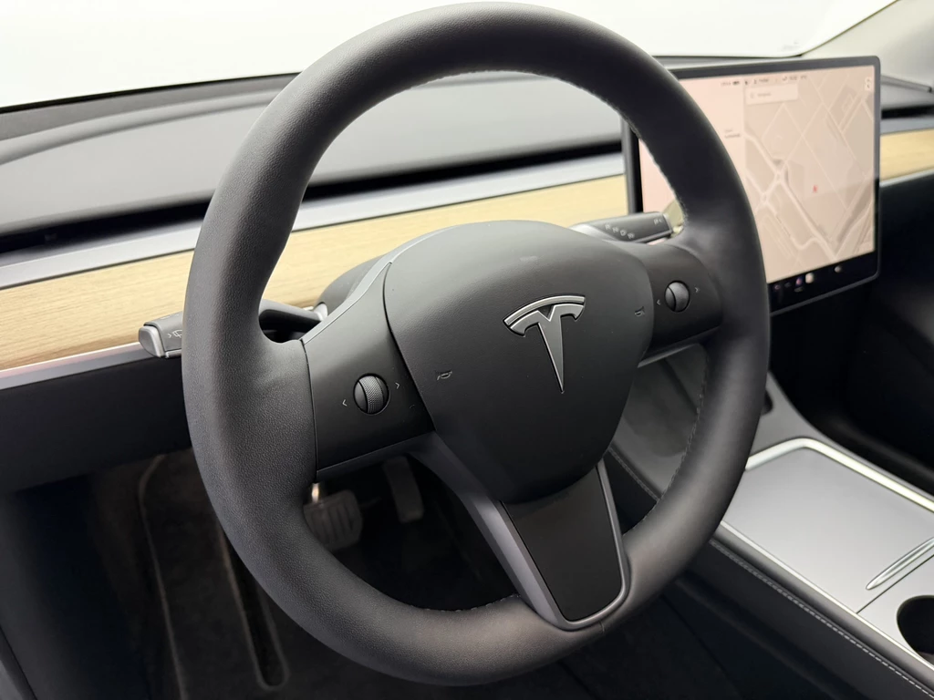 Tesla Model Y – foto 25