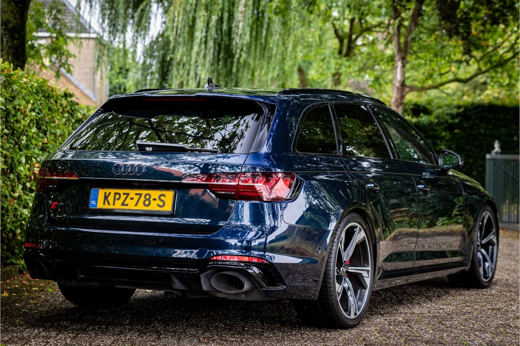 Audi RS4 – foto 7