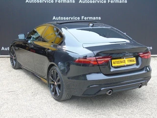 Jaguar XE – thumbnail 8