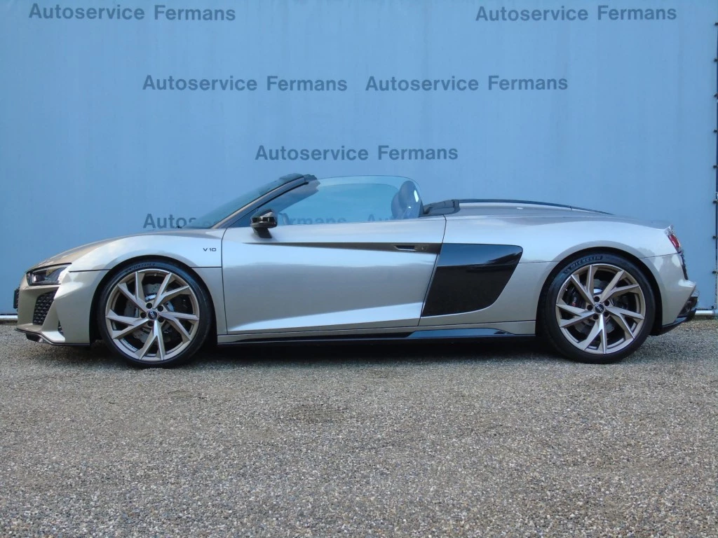 Audi R8 – foto 9