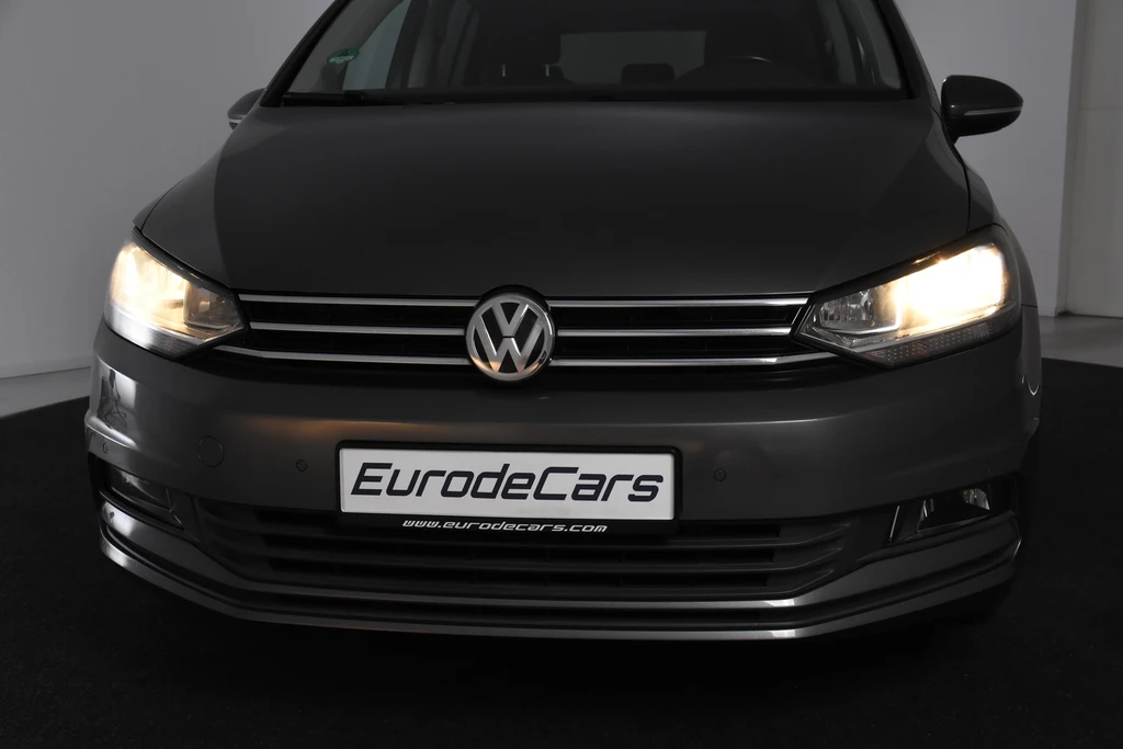 Volkswagen Touran – foto 11