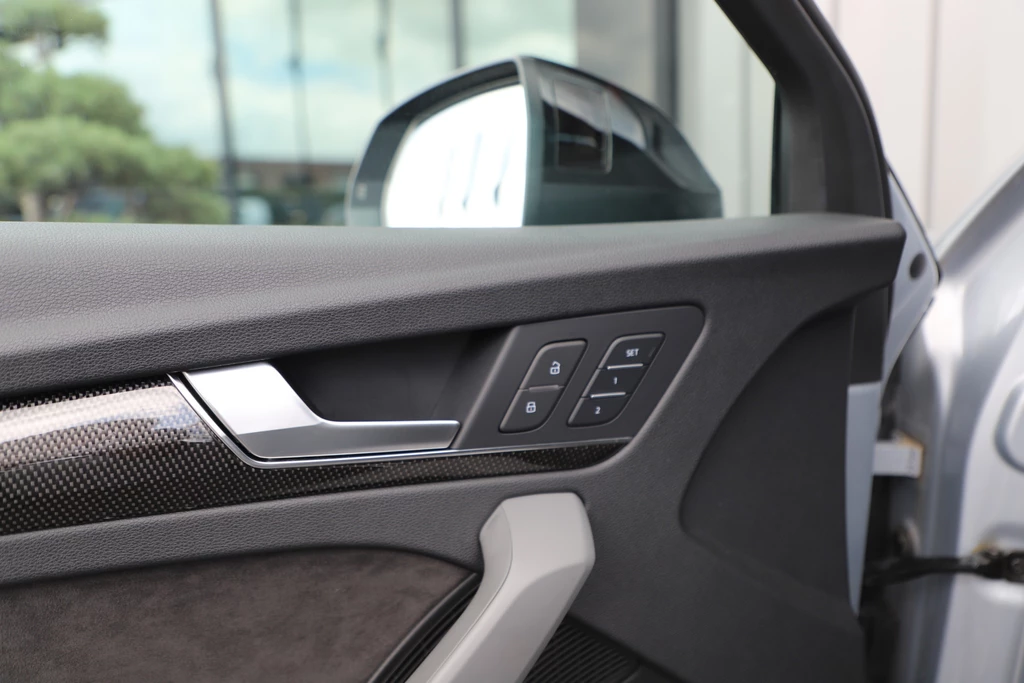 Audi SQ5 – foto 12