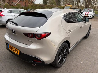 Mazda 3 – thumbnail 4