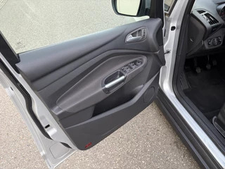 Ford Grand C-Max – thumbnail 15