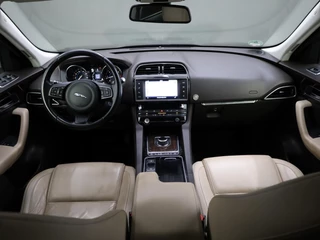 Jaguar F-PACE – thumbnail 30
