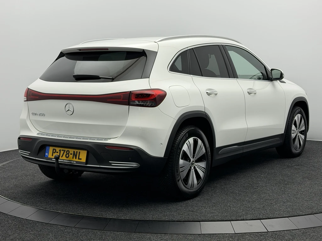 Mercedes-Benz EQA – foto 5