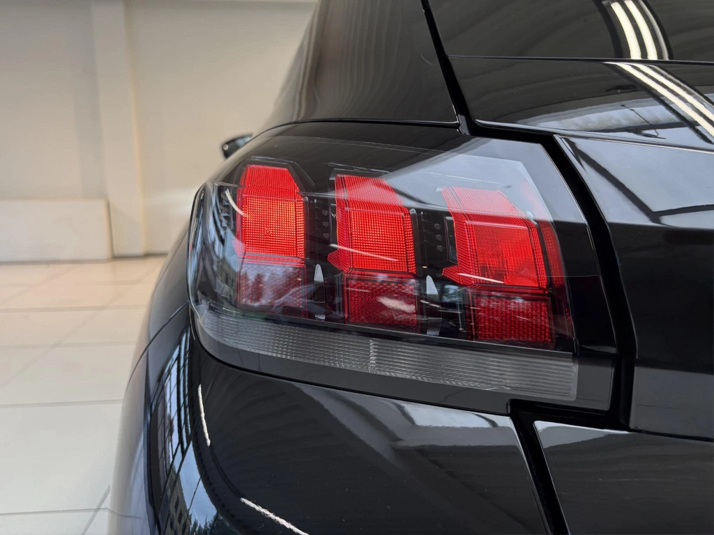 Peugeot 208 – foto 12