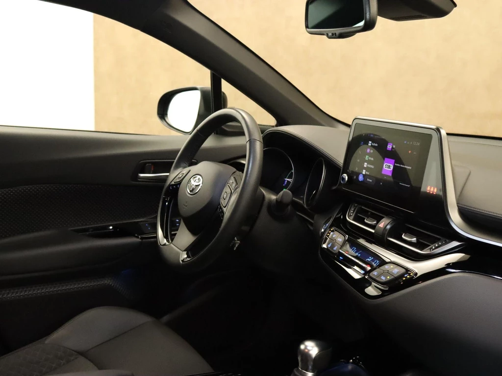 Toyota C-HR – foto 17