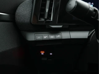 Renault Megane E-Tech – thumbnail 23