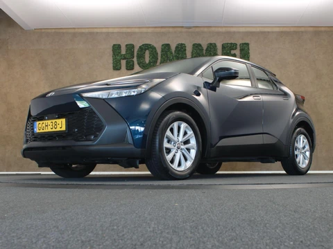 Toyota C-HR 1.8 Hybrid 140 Active - ORIGINEEL NEDERLANDE AUTO - DODEHOEKDETECTIE - KEYLESS START - NAVIGATIESYSTEEM - AIRCO - CLIMATE CONTROL - ACHTERUITIJRCAMERA - CRUISE CONTROL ADAPTIEF