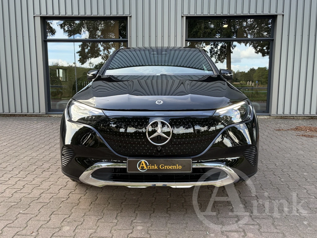 Mercedes-Benz EQE – foto 9
