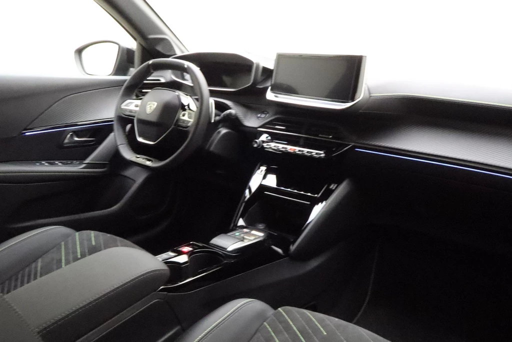 Peugeot 208 – foto 11