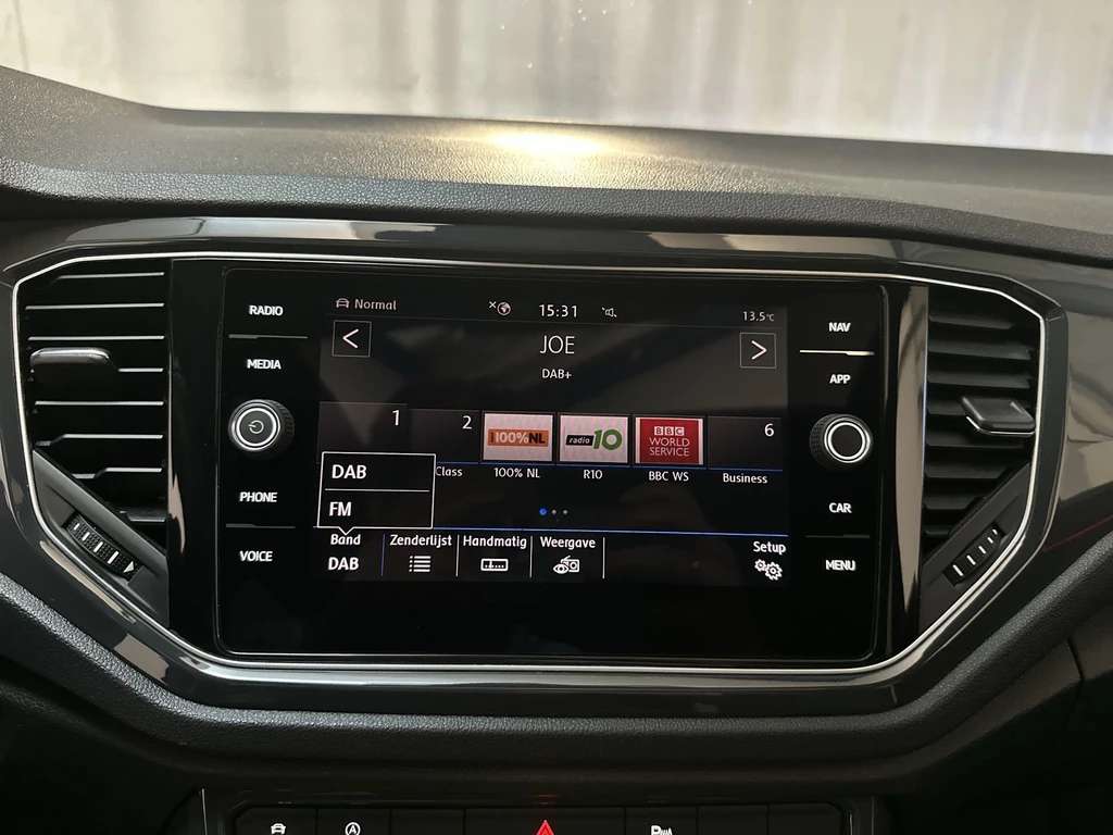 Volkswagen T-Roc – foto 16
