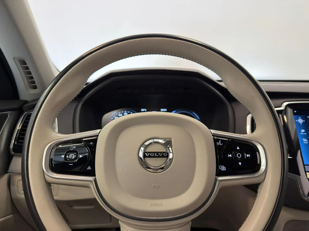Volvo XC90 – foto 12