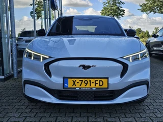 Ford Mustang Mach-E – thumbnail 11