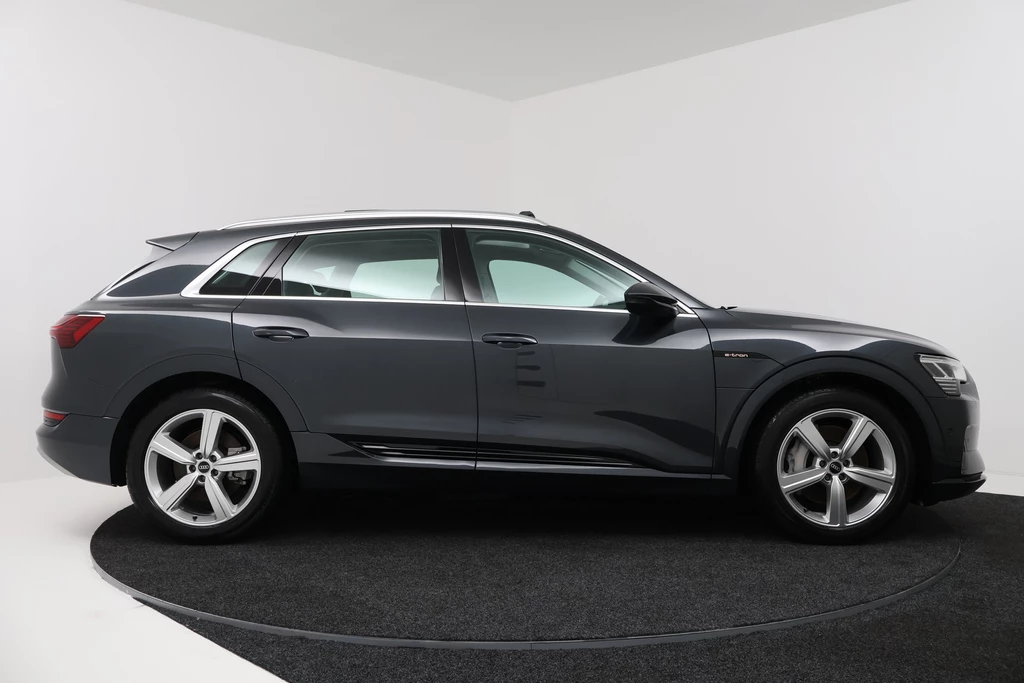 Audi e-tron – foto 6