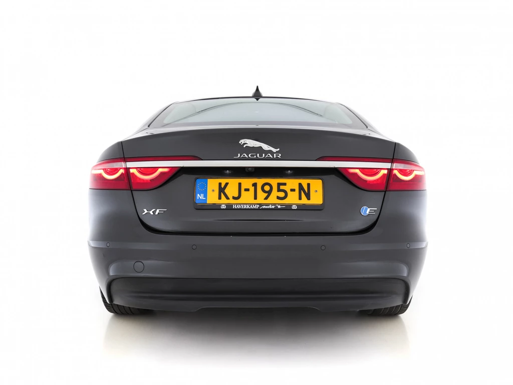 Jaguar XF – foto 3