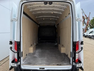 Ford E-Transit – thumbnail 17