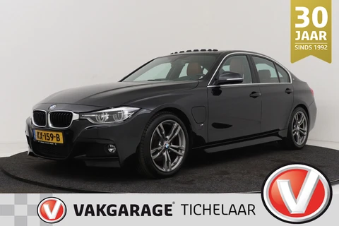 BMW 3-serie 330e Centennial High Executive M-Sport | Panoramadak | 95% SOH | Org NL | Keyless | Navigatie | Stoelverwarming |