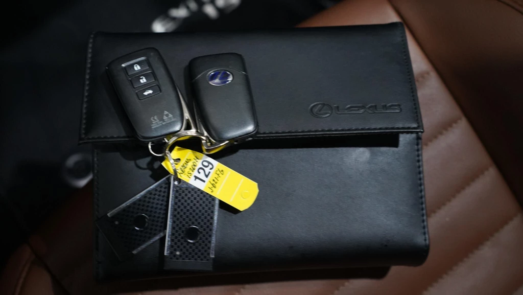 Lexus IS – foto 10