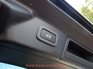 Land Rover Range Rover Velar – thumbnail 38