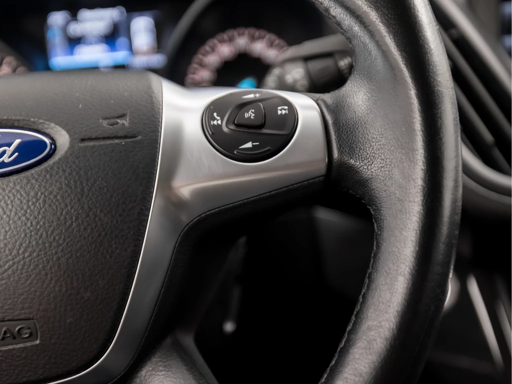 Ford Kuga – foto 22