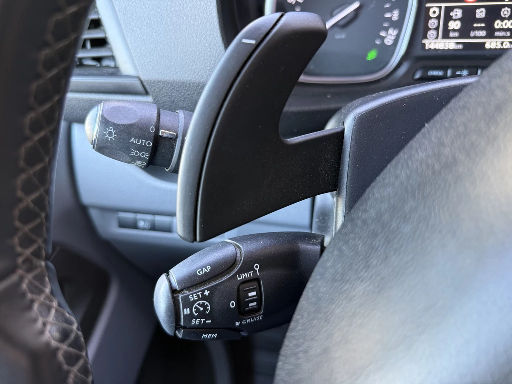 Opel Vivaro – foto 17