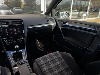 Volkswagen Golf – thumbnail 23