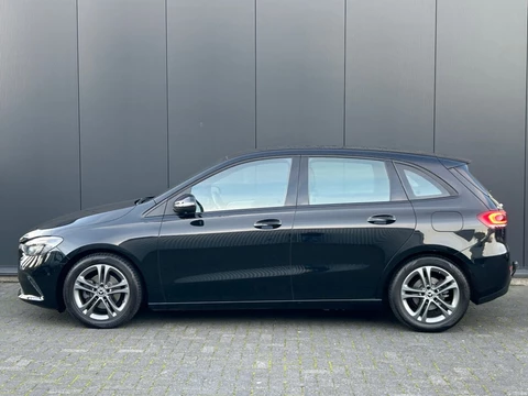 Mercedes-Benz B-Klasse B 180 Aut. LED Sportstoel Camera Navi Cruise PDC Trekhaak NL-auto