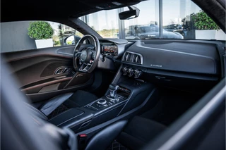 Audi R8 – thumbnail 11