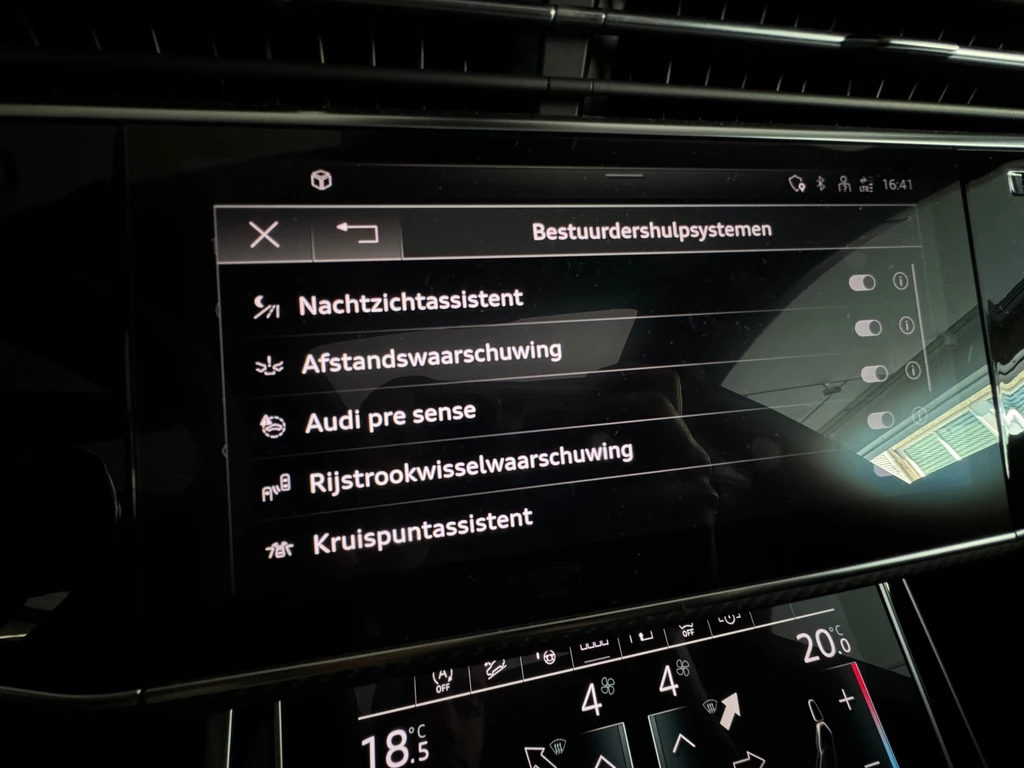 Audi RSQ8 – foto 37