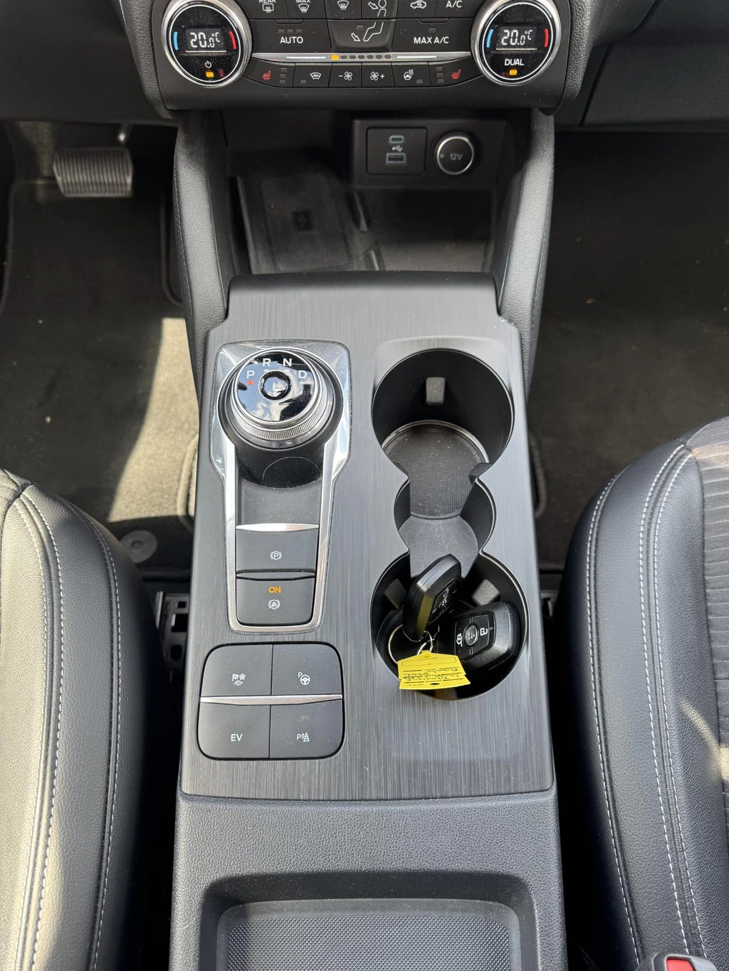Ford Kuga – foto 11