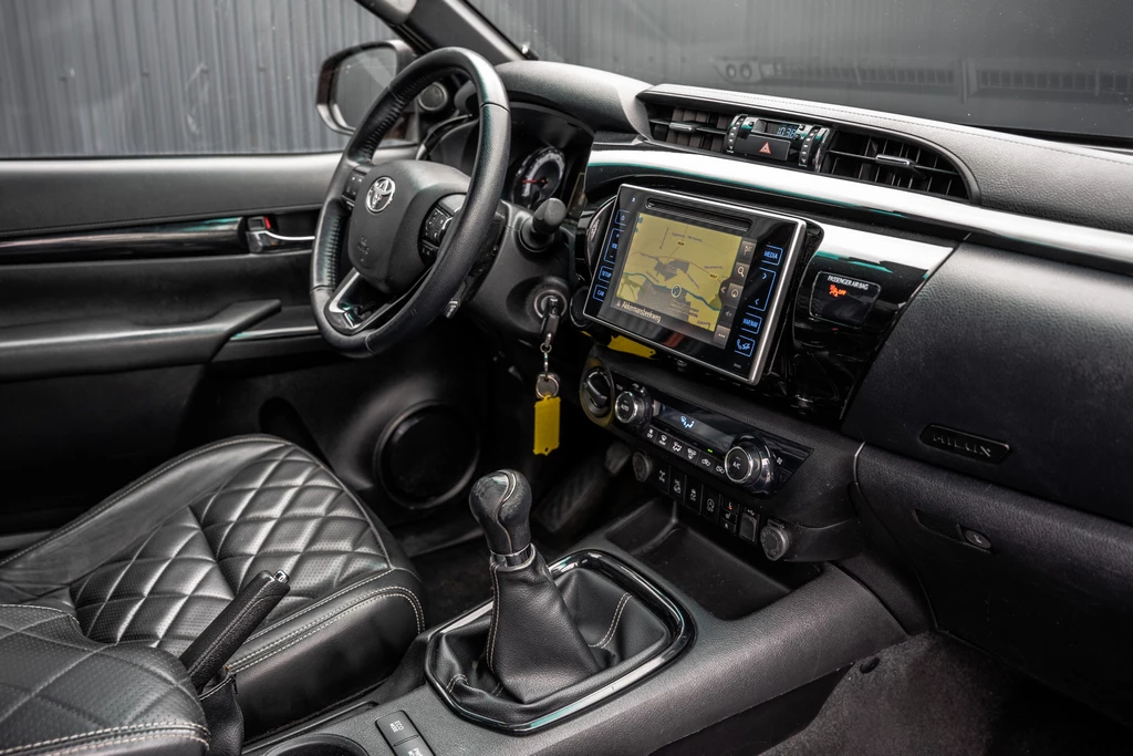Toyota Hilux – foto 8