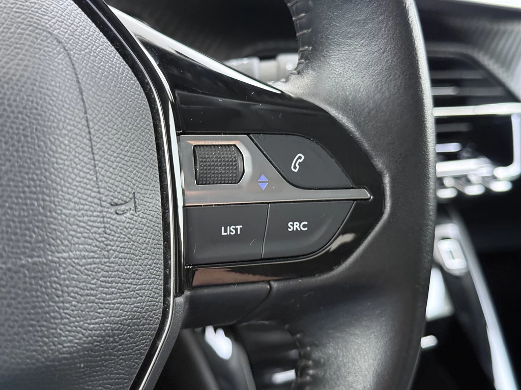 Peugeot e-208 – foto 31