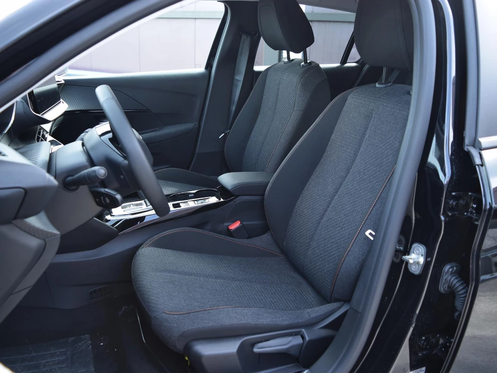 Peugeot 208 – foto 15