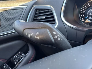 Ford S-Max – thumbnail 16