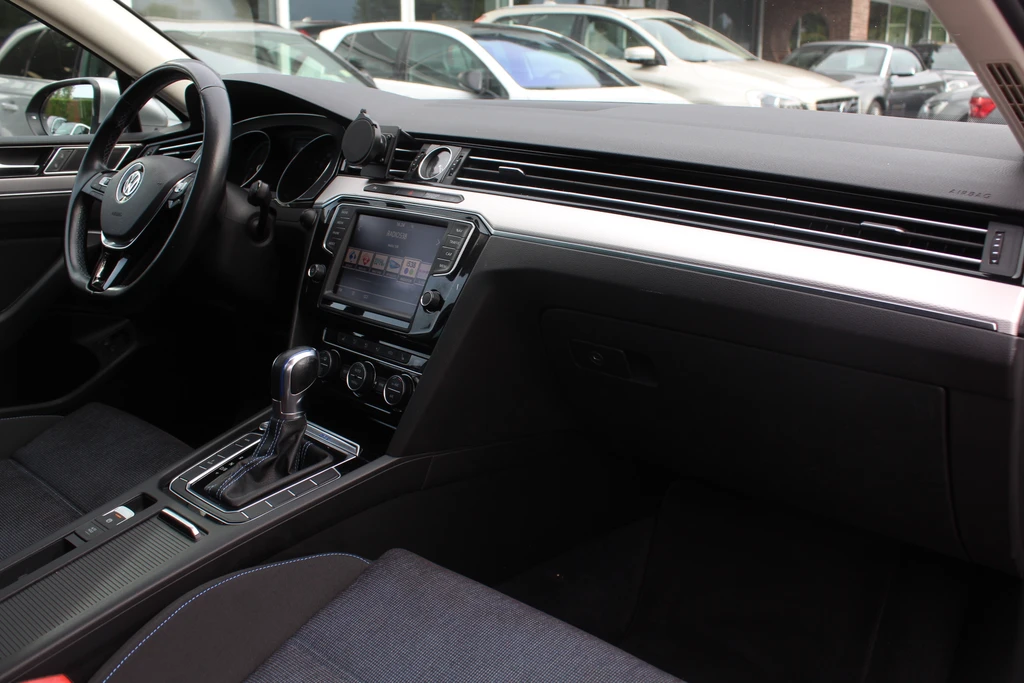 Volkswagen Passat – foto 15
