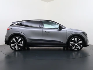 Renault Megane E-Tech – thumbnail 7