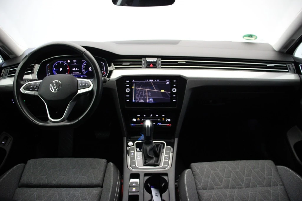 Volkswagen Passat – foto 11